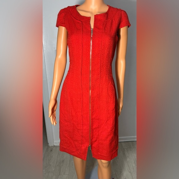 Carolina Herrera Red Textured Midi Dress - Picture 2 of 11